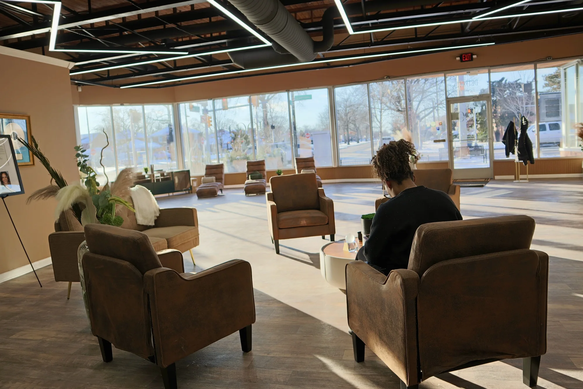 Natural light in the House of Contour lounge